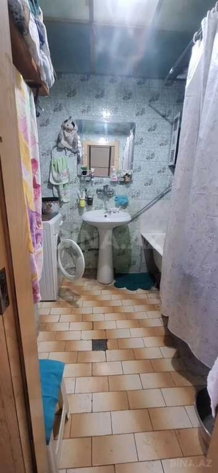 Satılır 3 otaqlı mənzil 140 m²