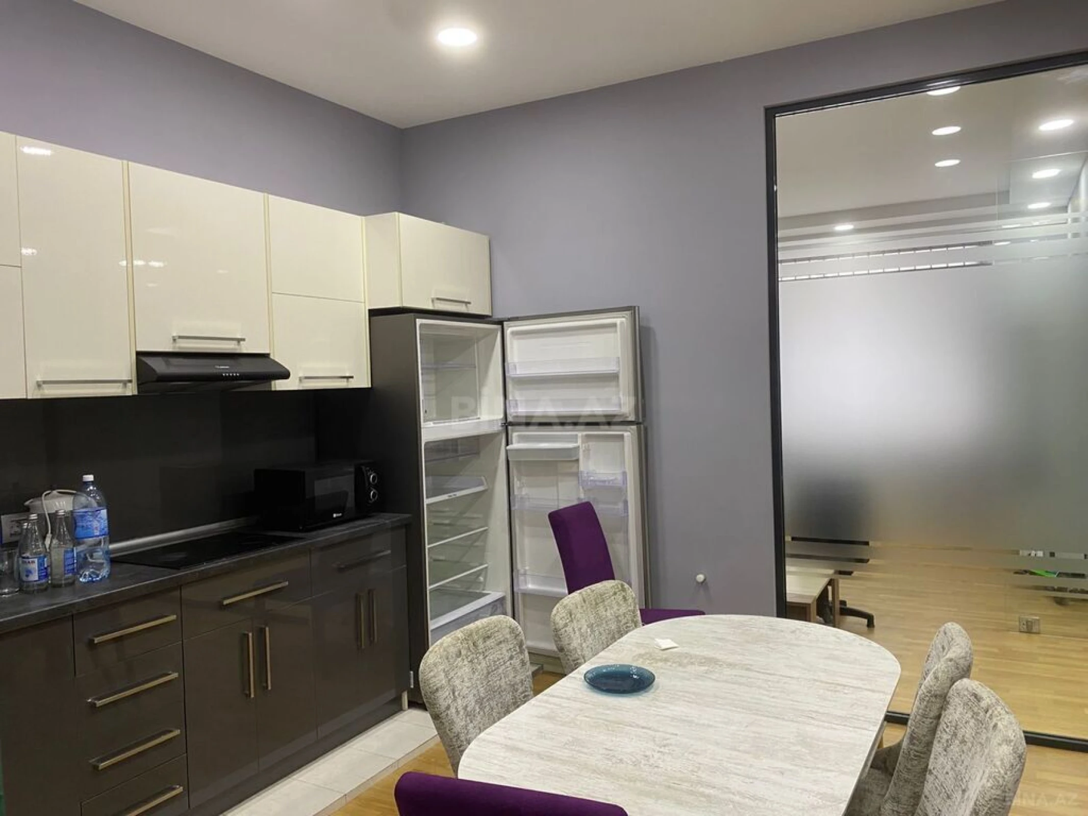 Satılır 4 otaqlı mənzil 238 m²