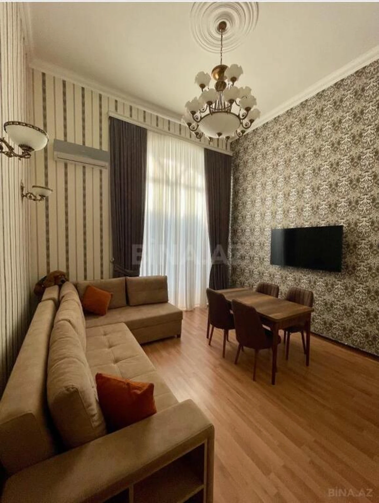 Kirayə verilir 2 otaqlı mənzil 60 m²