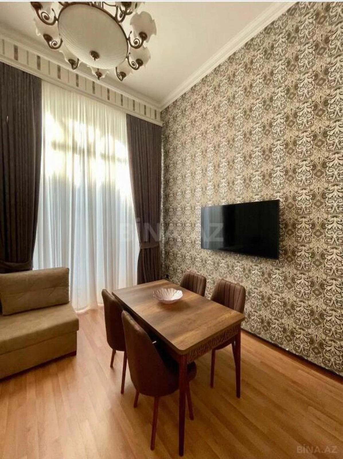 Kirayə verilir 2 otaqlı mənzil 60 m²