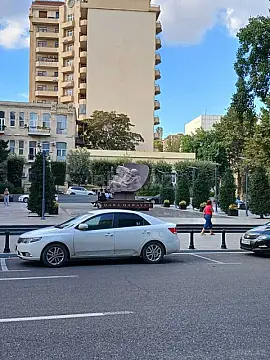 Kirayə verilir 2 otaqlı mənzil 60 m²