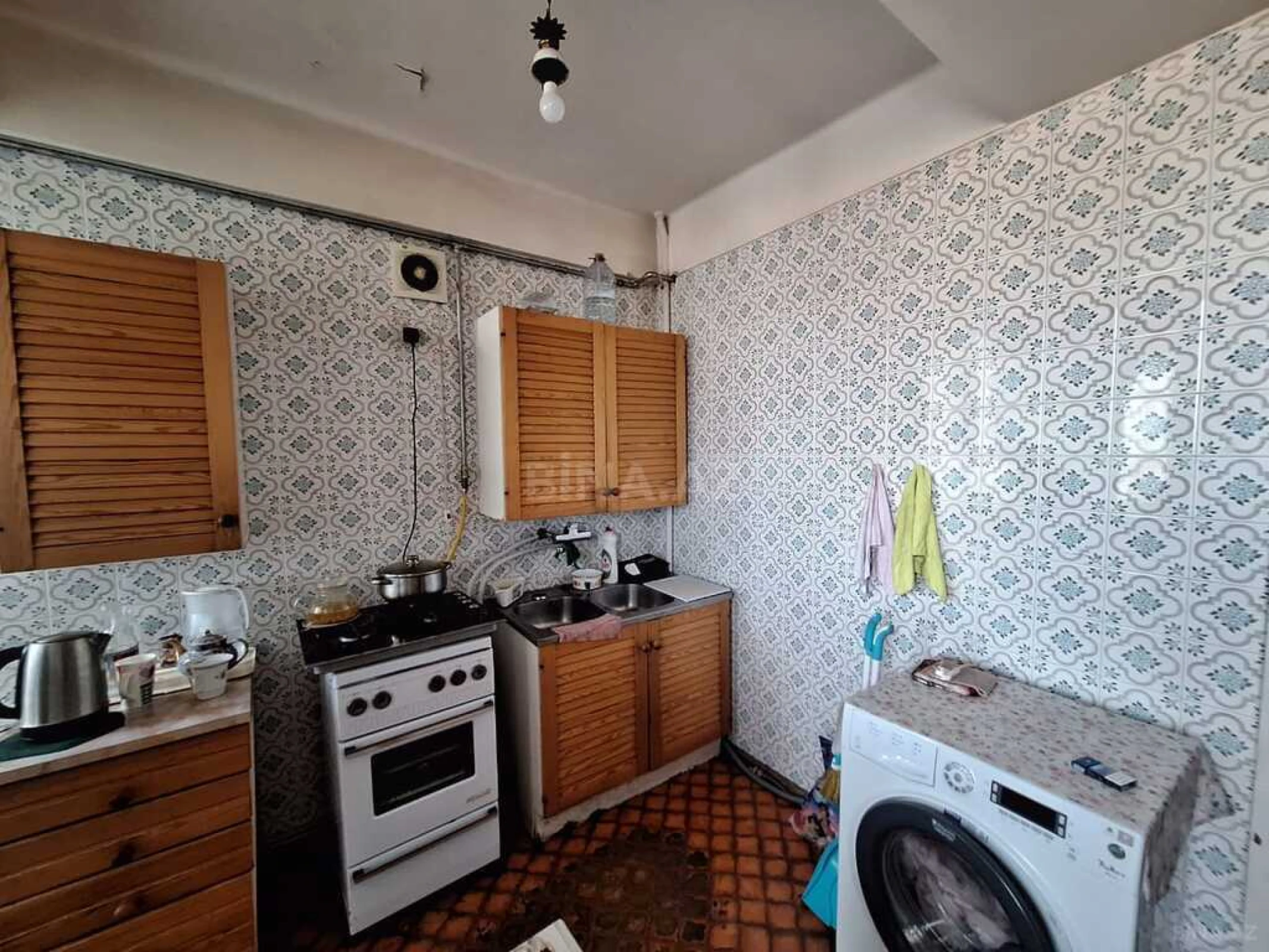 Satılır 5 otaqlı mənzil 180 m²
