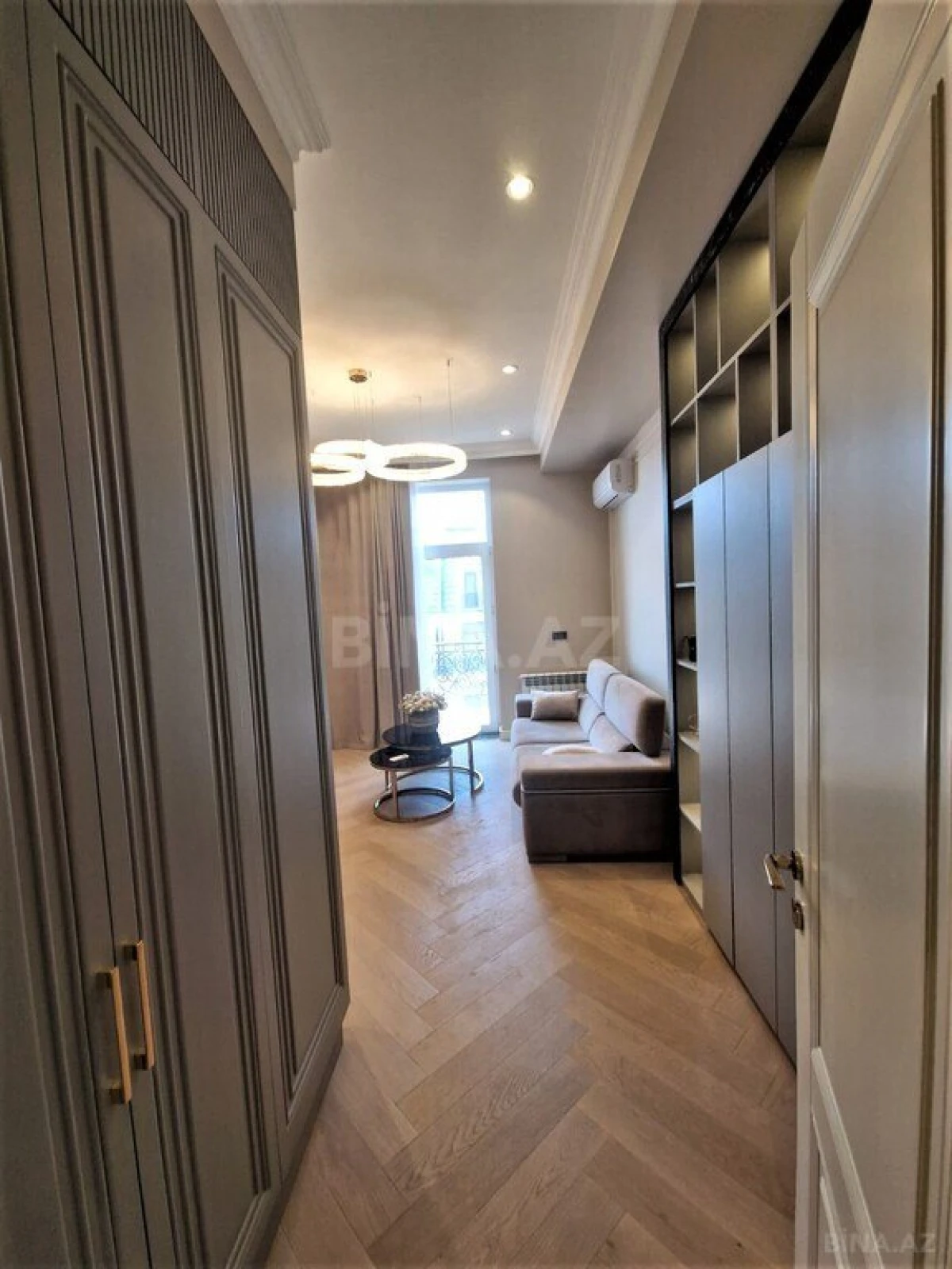 Kirayə verilir 2 otaqlı mənzil 70 m²