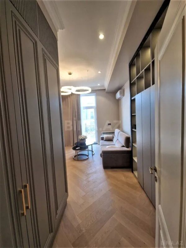 Kirayə verilir 2 otaqlı mənzil 70 m²