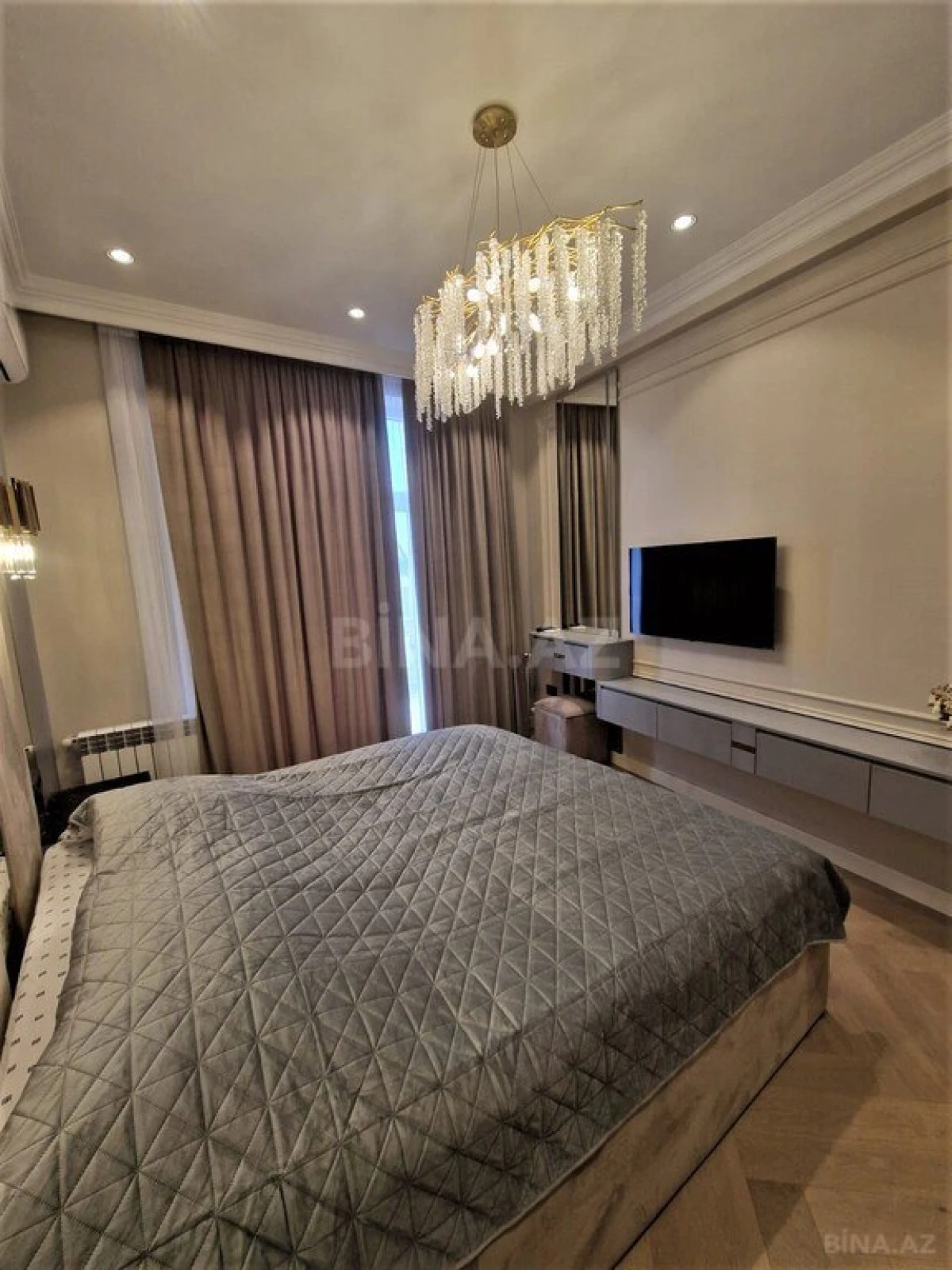 Kirayə verilir 2 otaqlı mənzil 70 m²