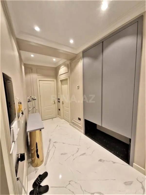 Kirayə verilir 2 otaqlı mənzil 70 m²