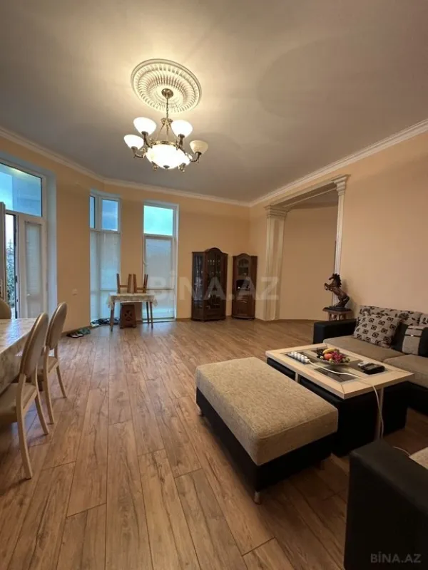 Satılır 5 otaqlı həyət evi 120 m²