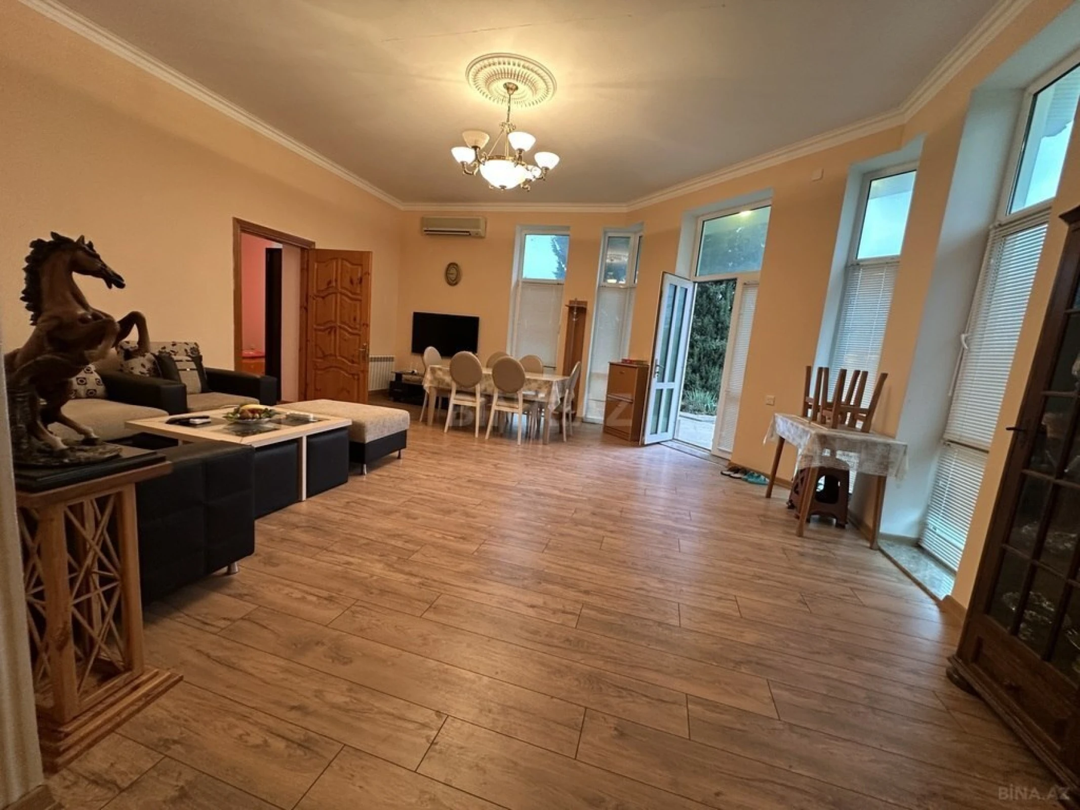 Satılır 5 otaqlı həyət evi 120 m²