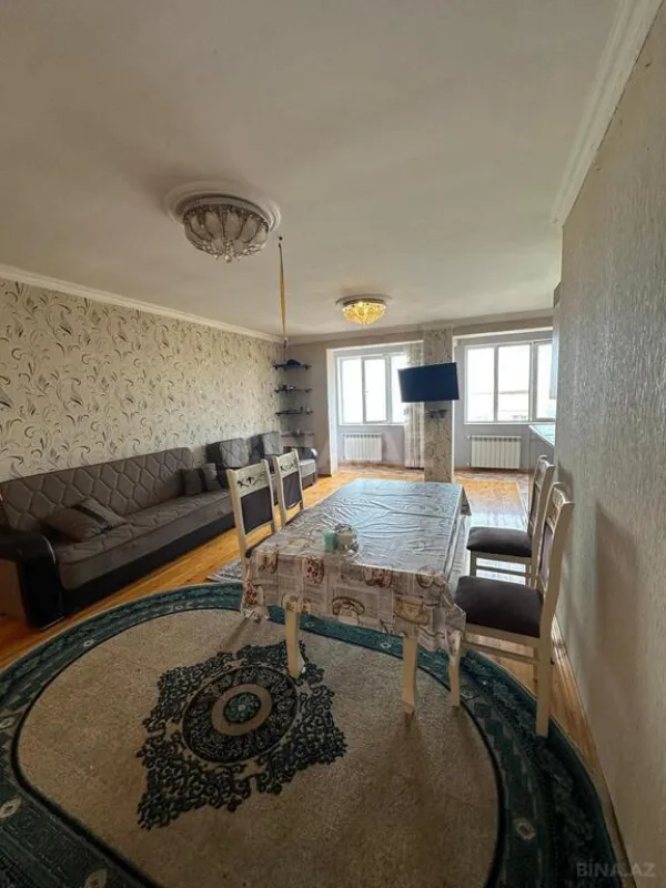 Satılır 3 otaqlı mənzil 106 m²