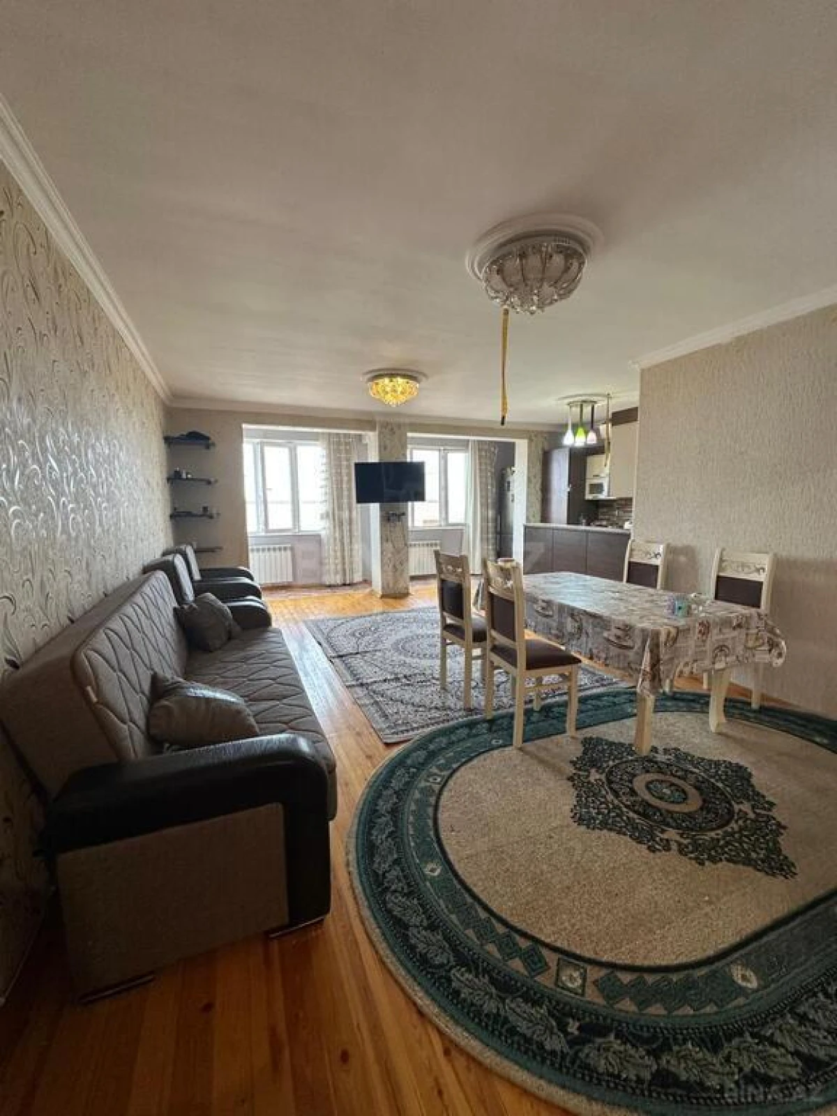 Satılır 3 otaqlı mənzil 106 m²