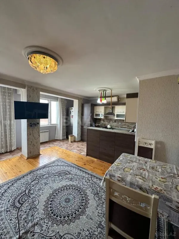 Satılır 3 otaqlı mənzil 106 m²