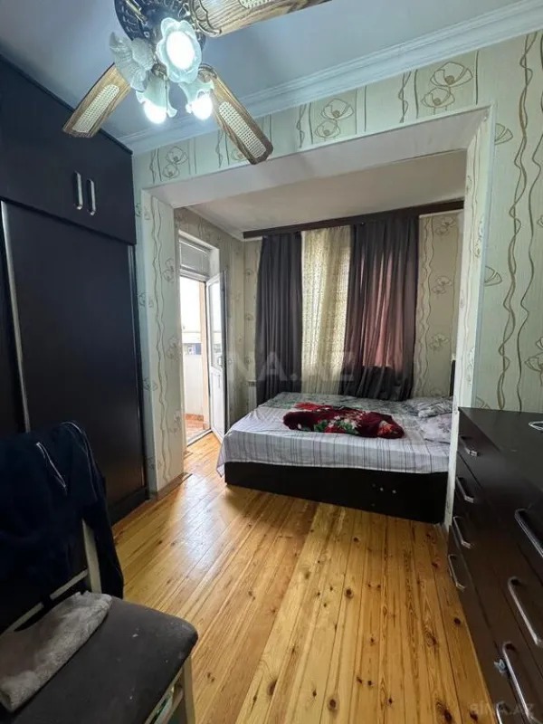 Satılır 3 otaqlı mənzil 106 m²