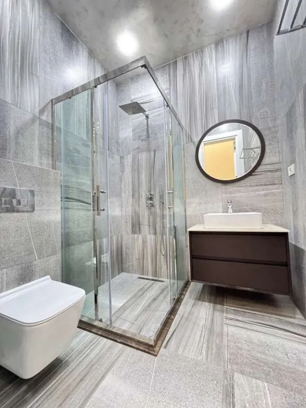 Satılır 5 otaqlı həyət evi 350 m²