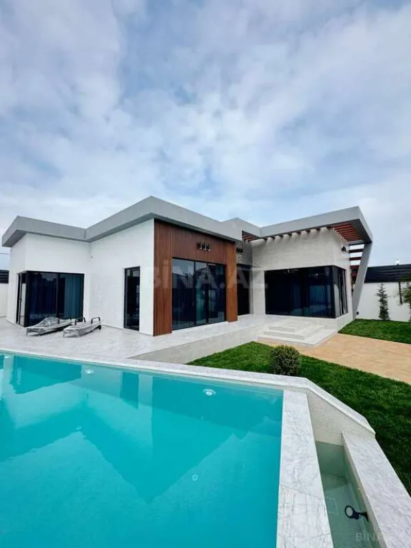 Satılır 5 otaqlı həyət evi 350 m²