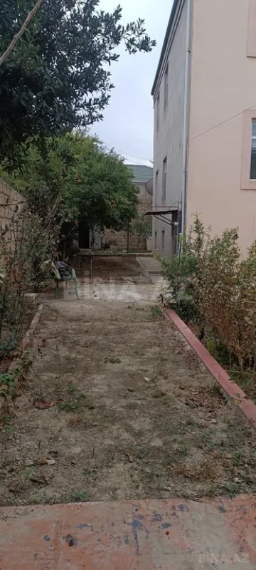 Satılır 7 otaqlı həyət evi 200 m²