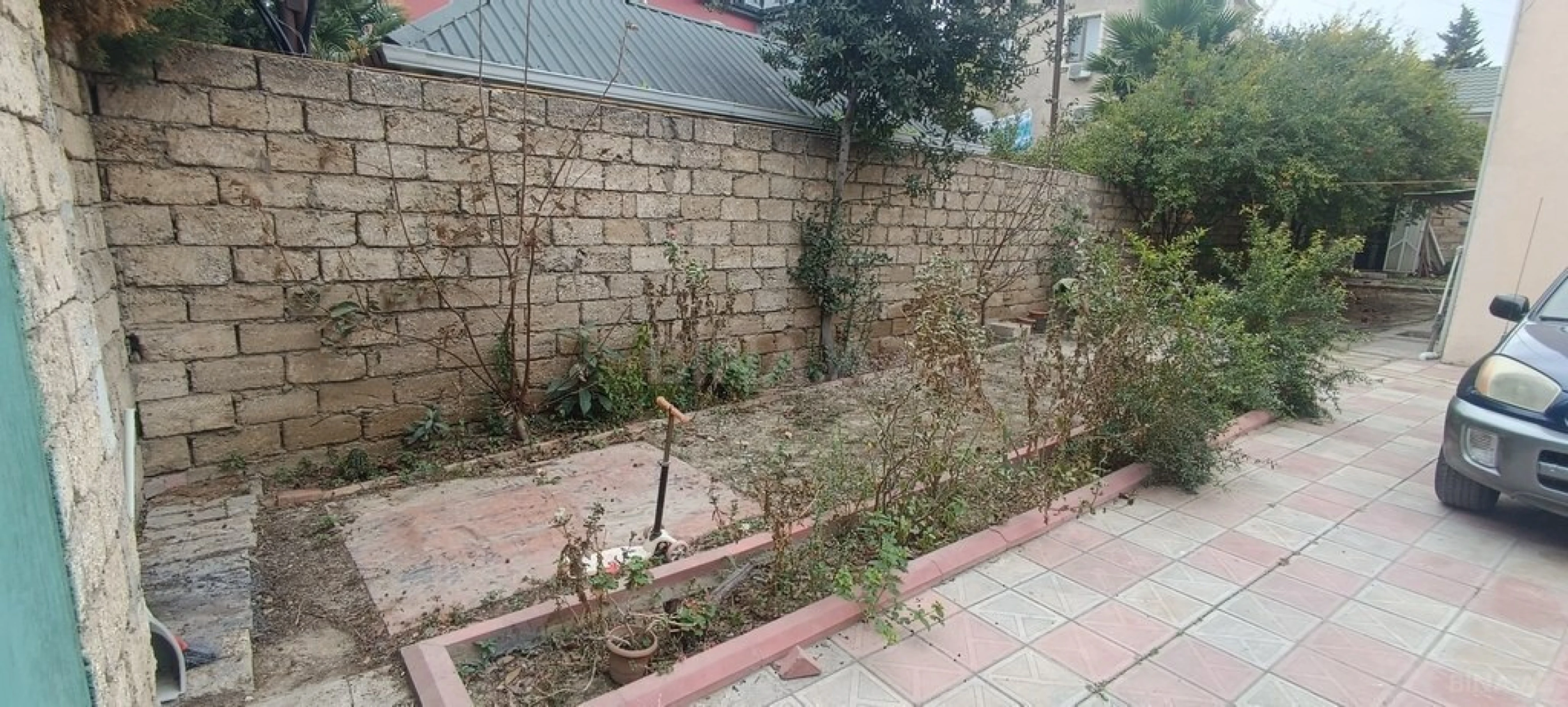 Satılır 7 otaqlı həyət evi 200 m²
