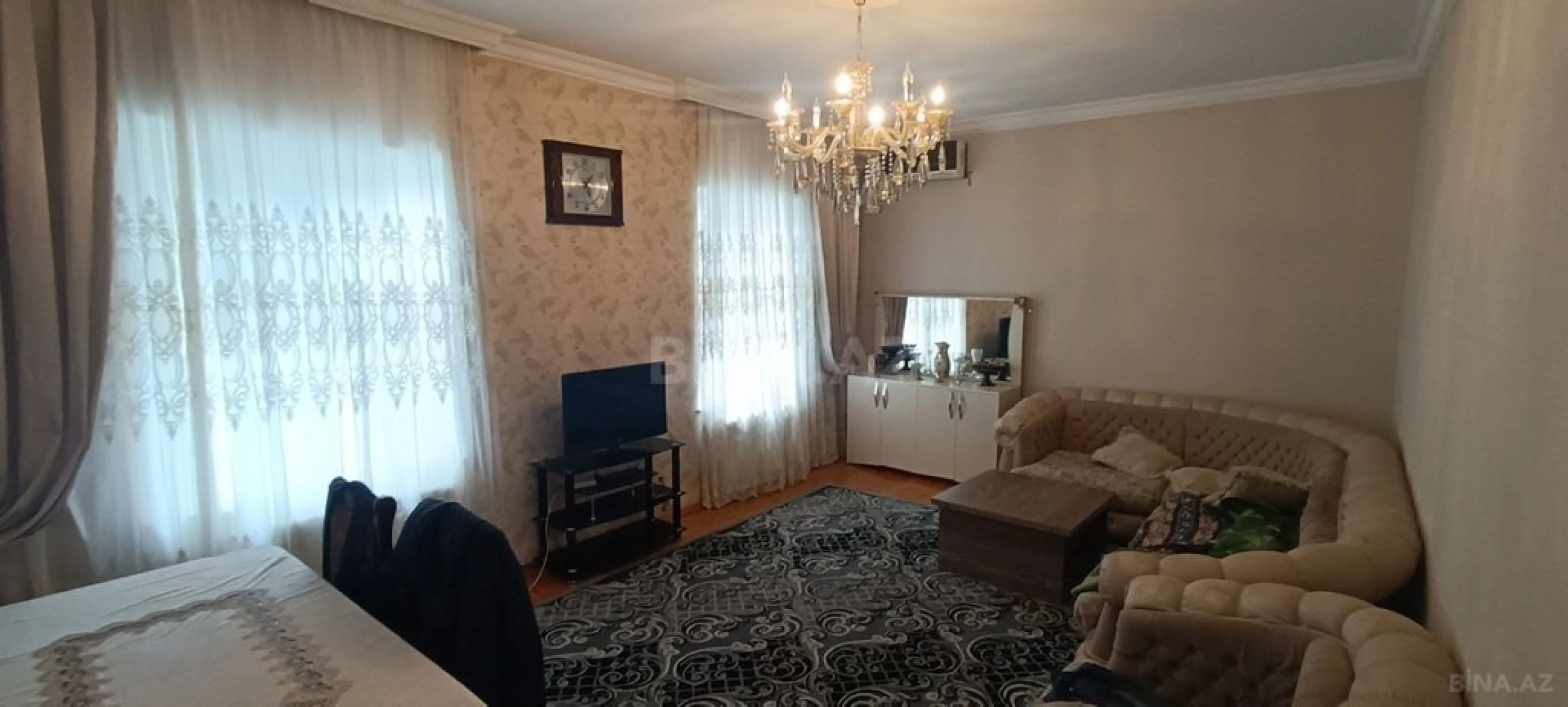 Satılır 7 otaqlı həyət evi 200 m²
