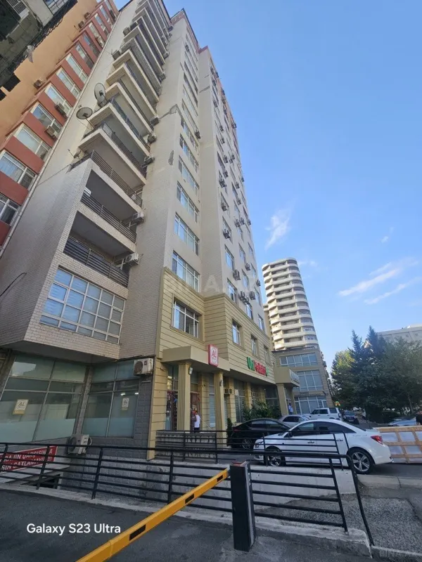 Satılır 3 otaqlı mənzil 120 m²