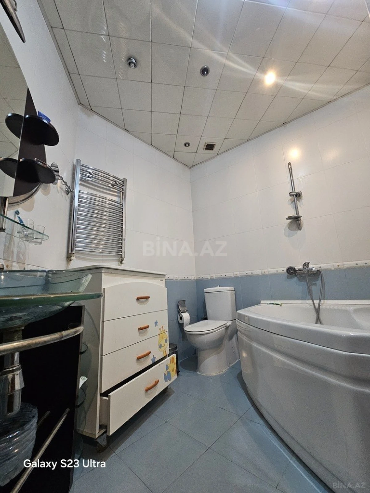 Satılır 3 otaqlı mənzil 120 m²