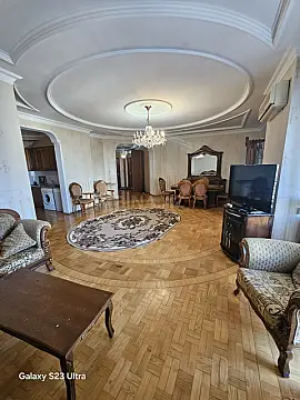 Satılır 3 otaqlı mənzil 120 m²