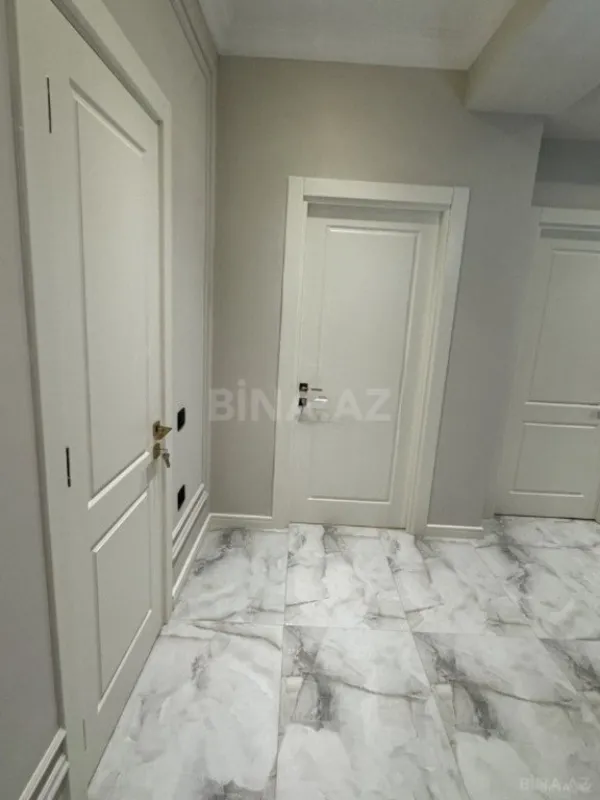 Kirayə verilir 2 otaqlı mənzil 85 m²