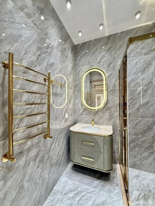 Satılır 4 otaqlı mənzil 195 m²