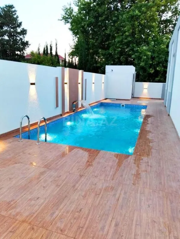 Satılır 4 otaqlı həyət evi 203 m²