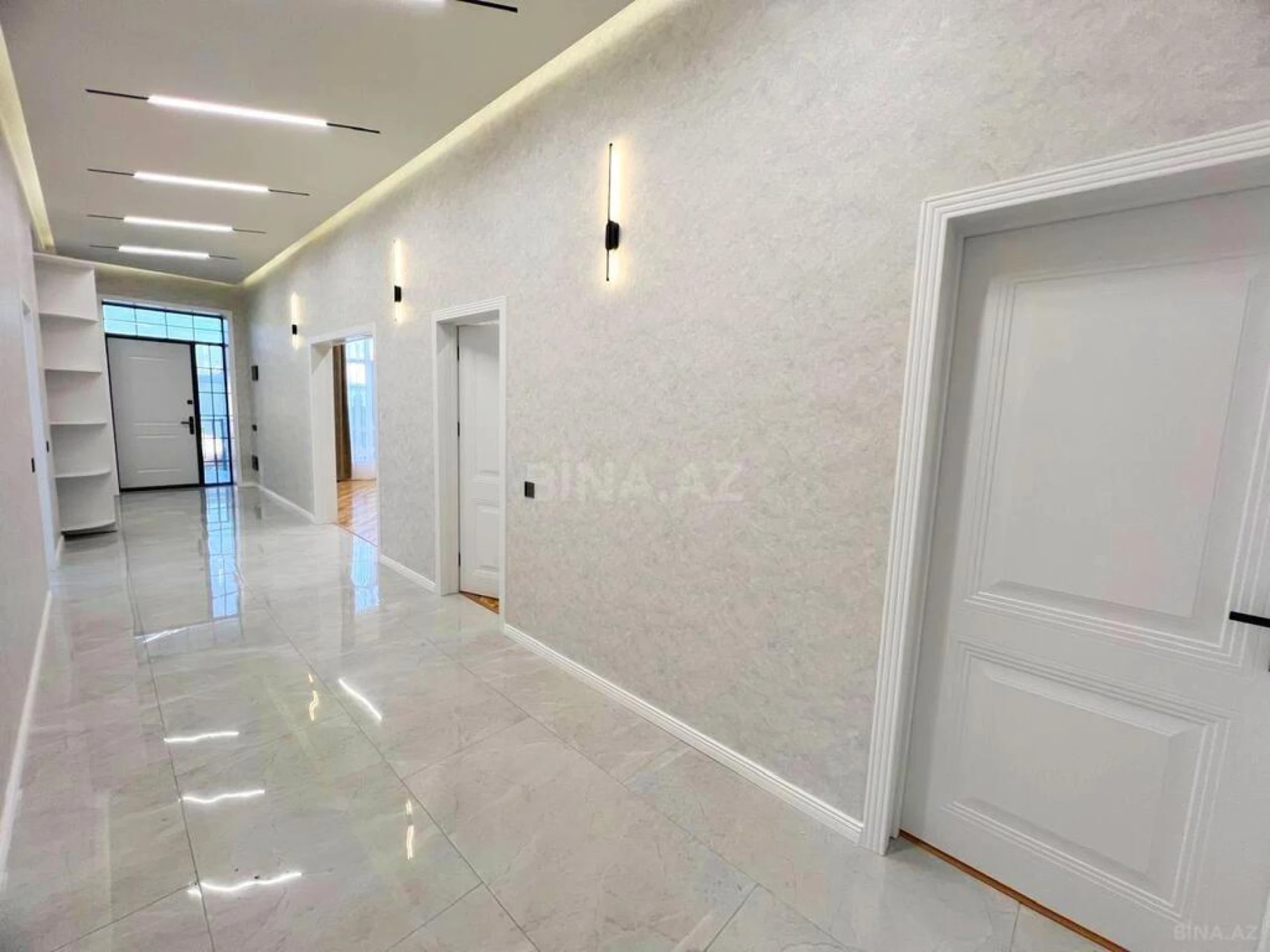 Satılır 4 otaqlı həyət evi 203 m²