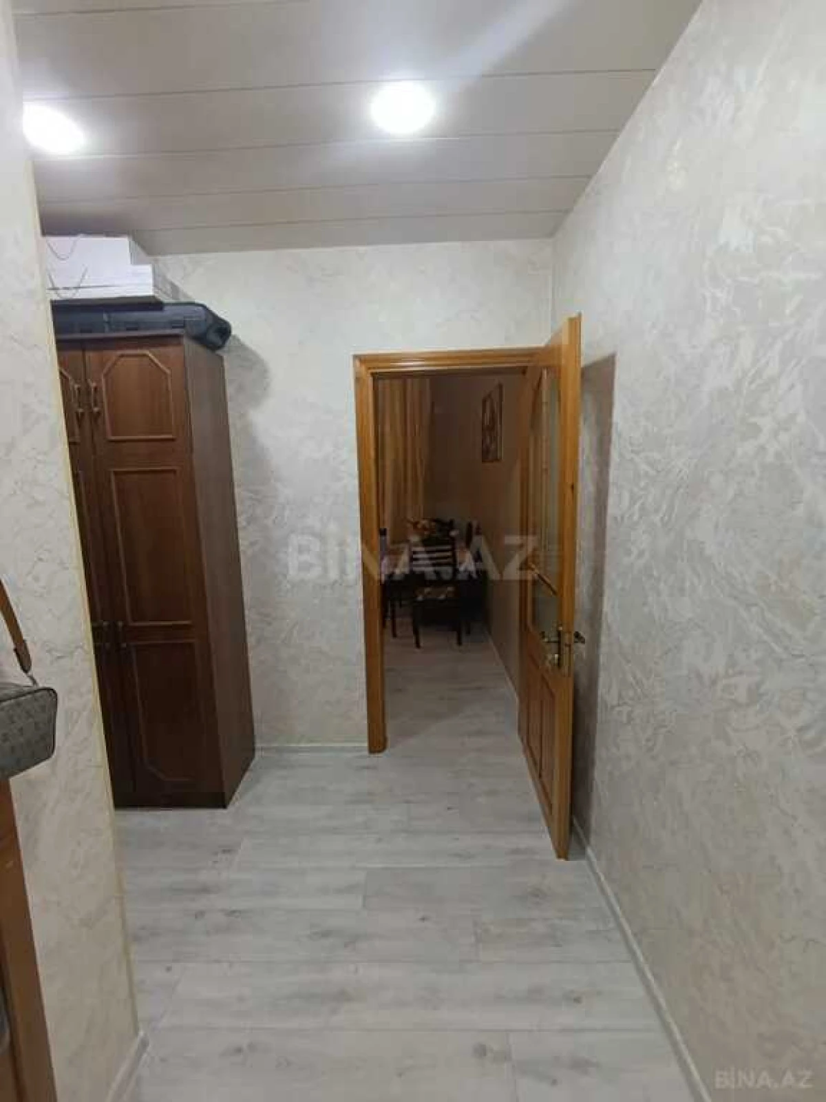 Satılır 2 otaqlı mənzil 45 m²