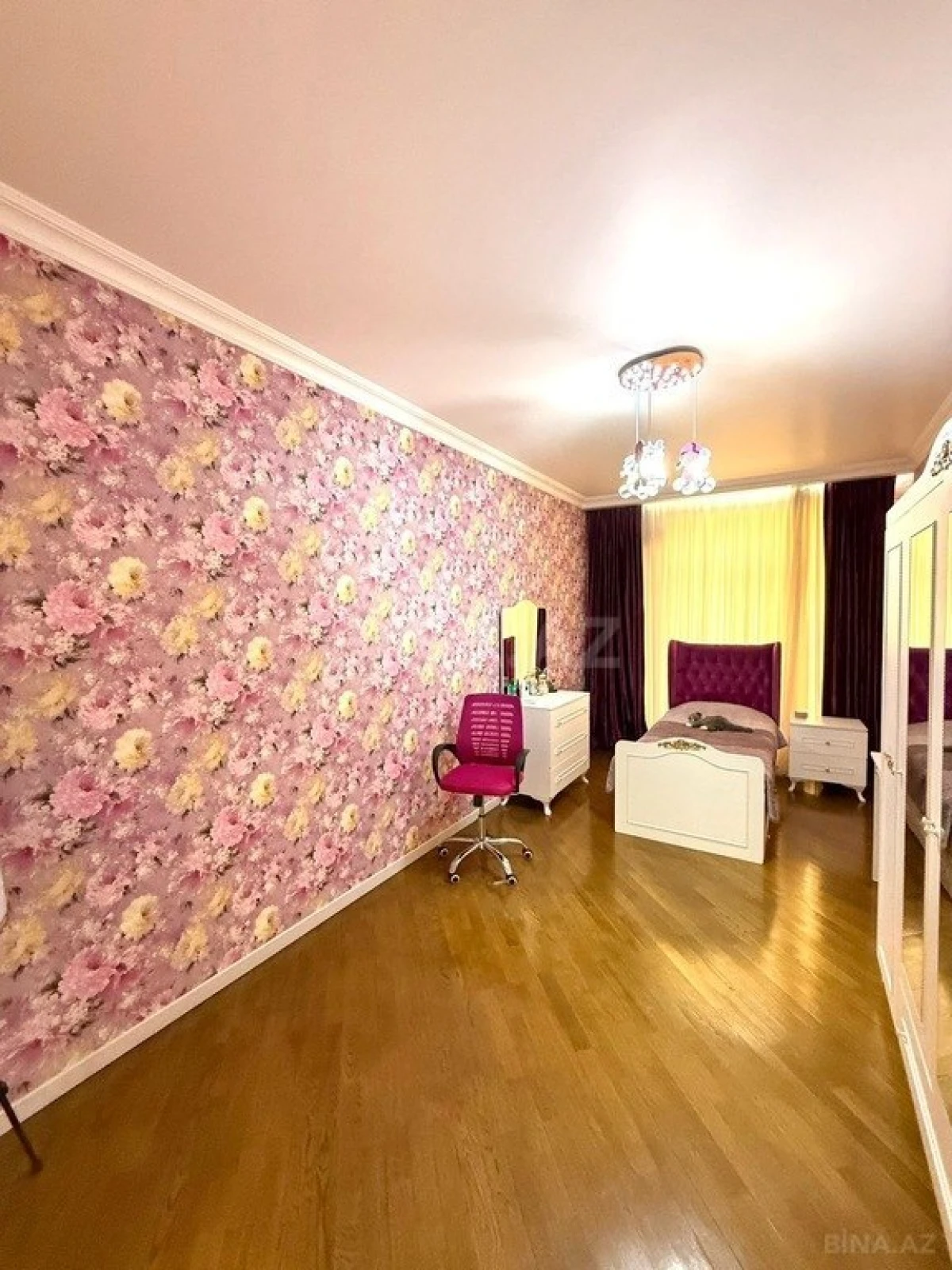 Satılır 5 otaqlı mənzil 226 m²