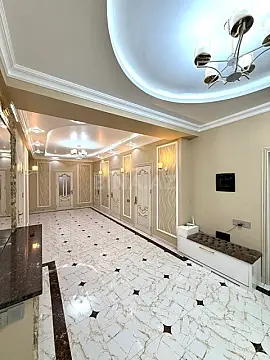 Satılır 5 otaqlı mənzil 226 m²