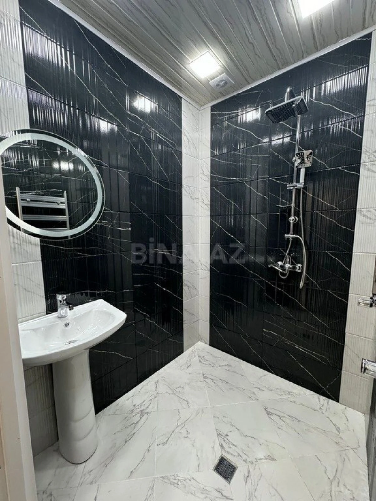 Satılır 2 otaqlı mənzil 58 m²