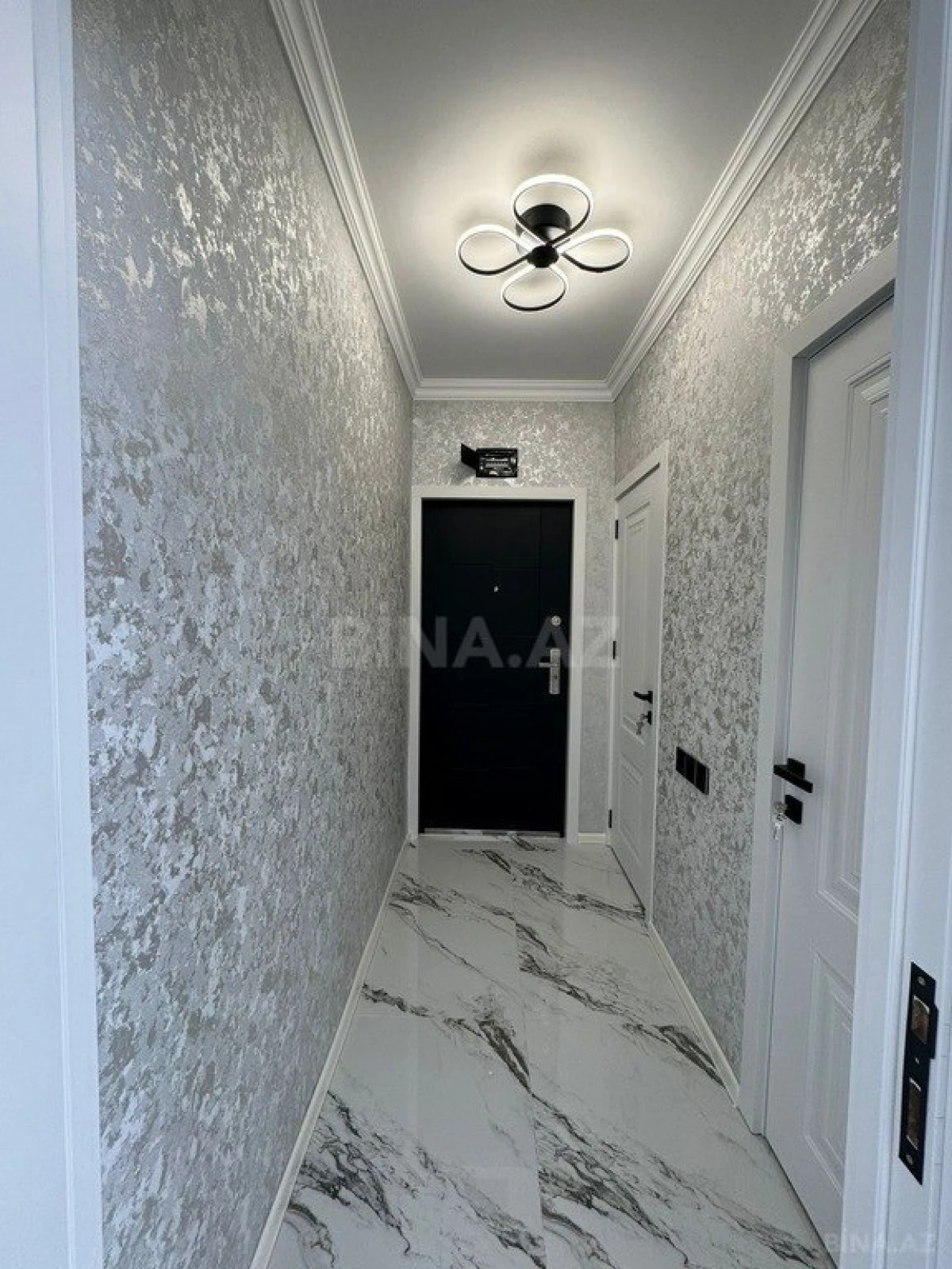Satılır 2 otaqlı mənzil 58 m²