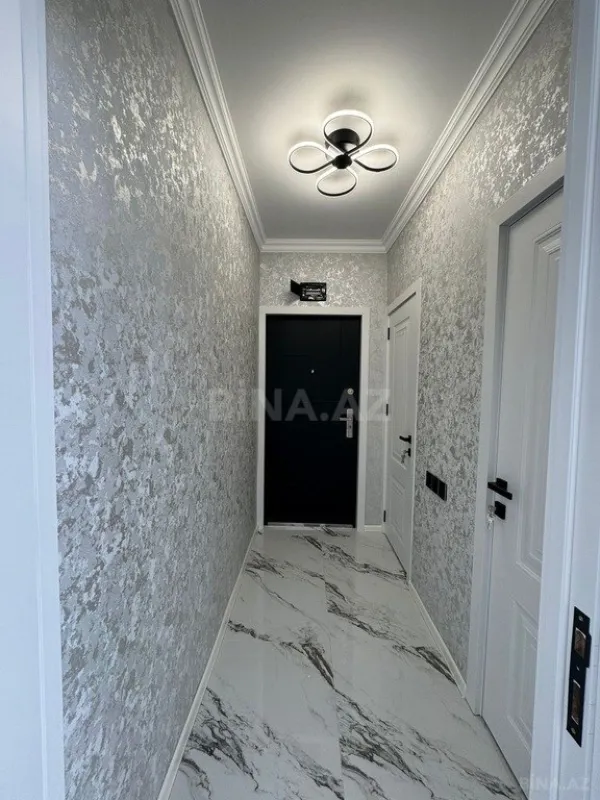 Satılır 2 otaqlı mənzil 58 m²