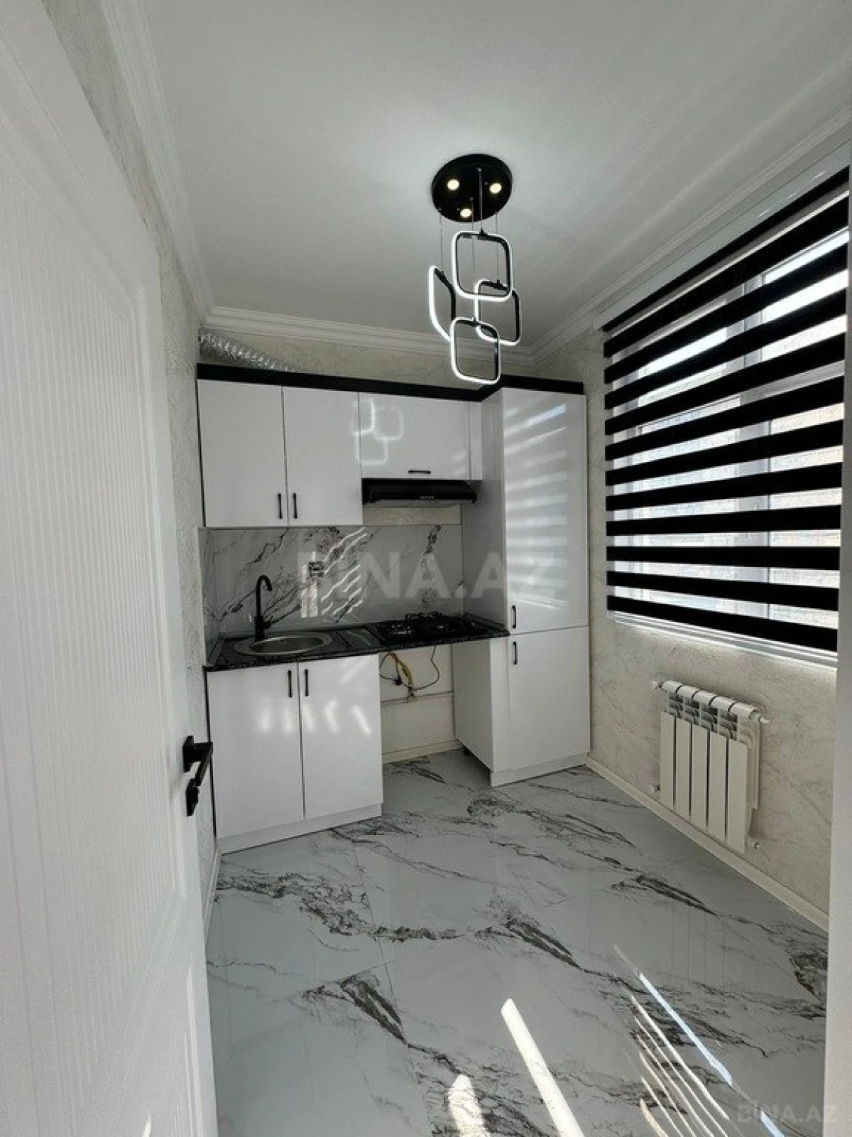 Satılır 2 otaqlı mənzil 58 m²