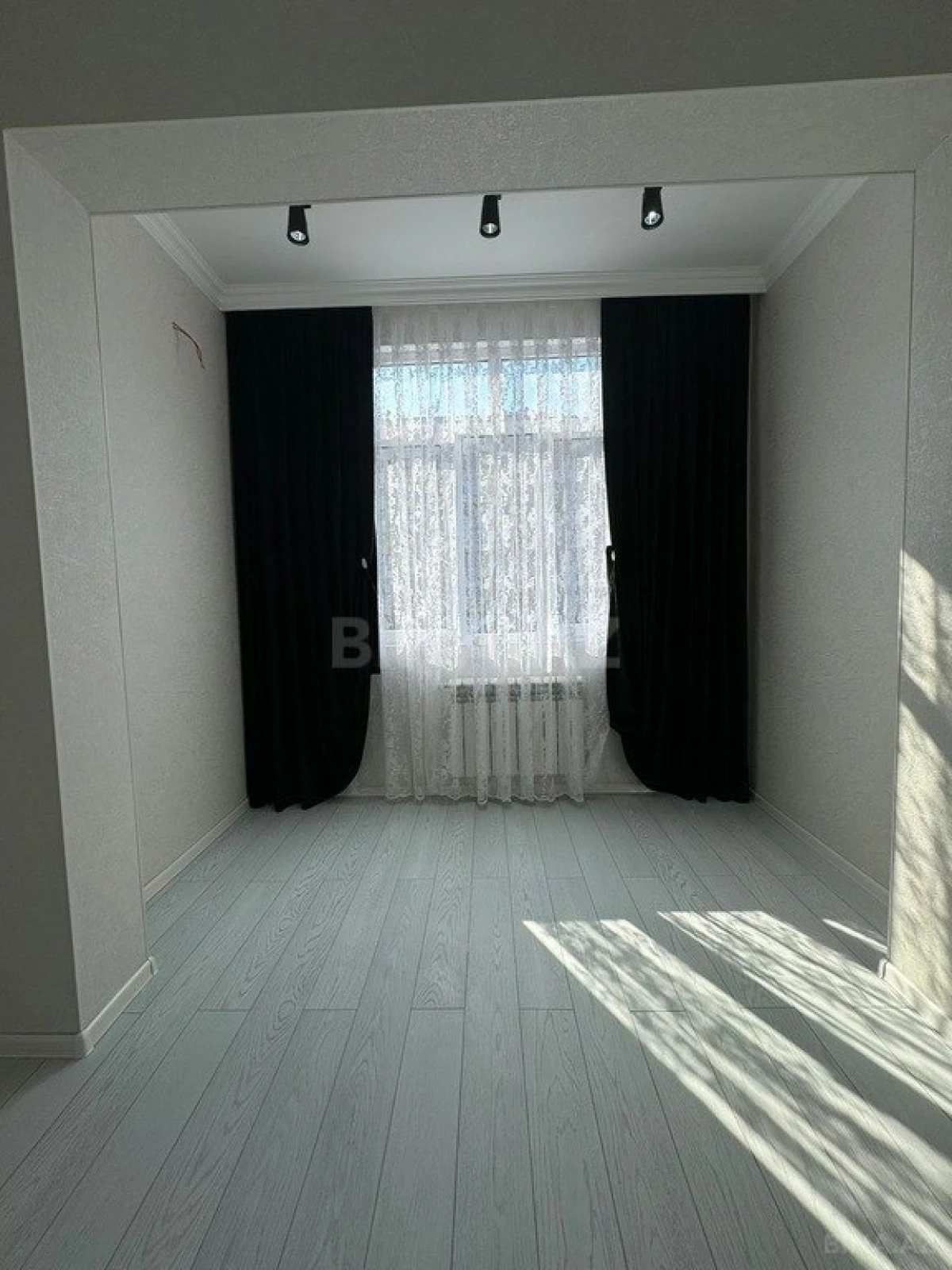 Satılır 2 otaqlı mənzil 58 m²