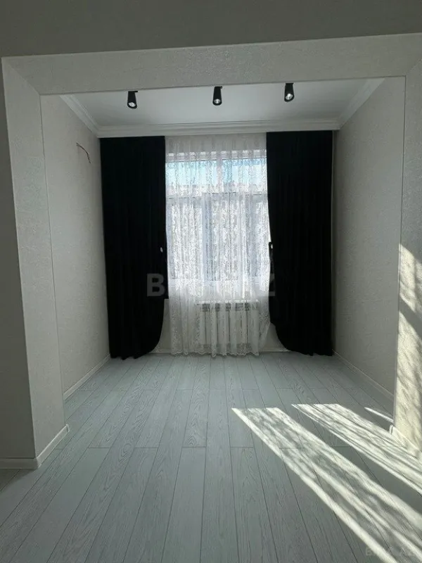 Satılır 2 otaqlı mənzil 58 m²