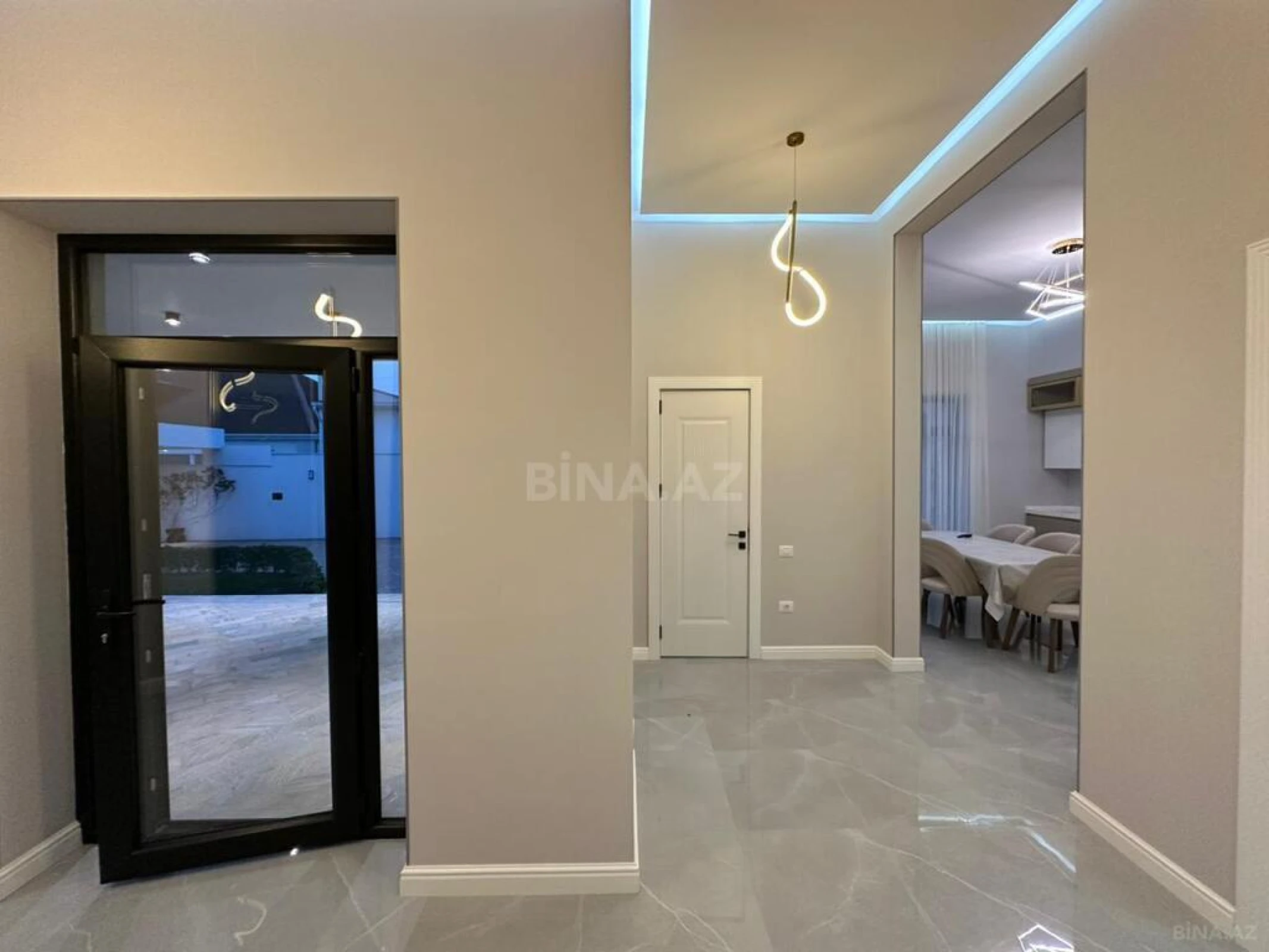 Satılır 4 otaqlı həyət evi 160 m²