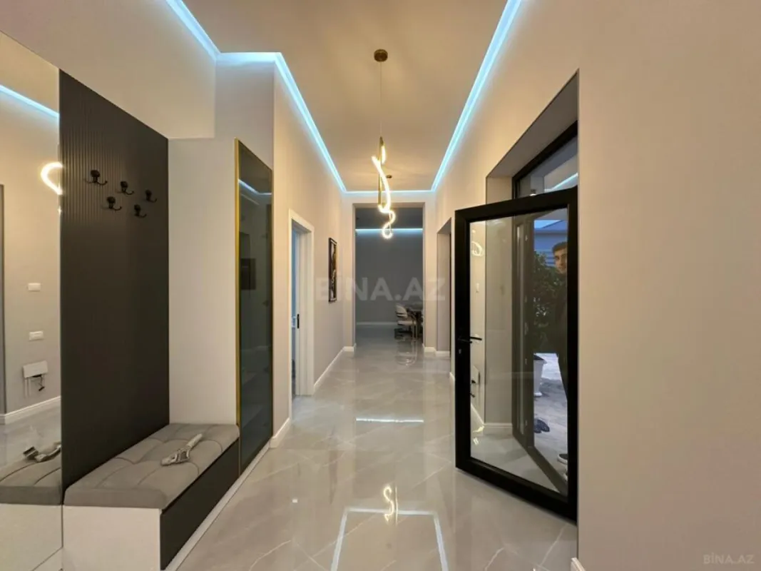 Satılır 4 otaqlı həyət evi 160 m²