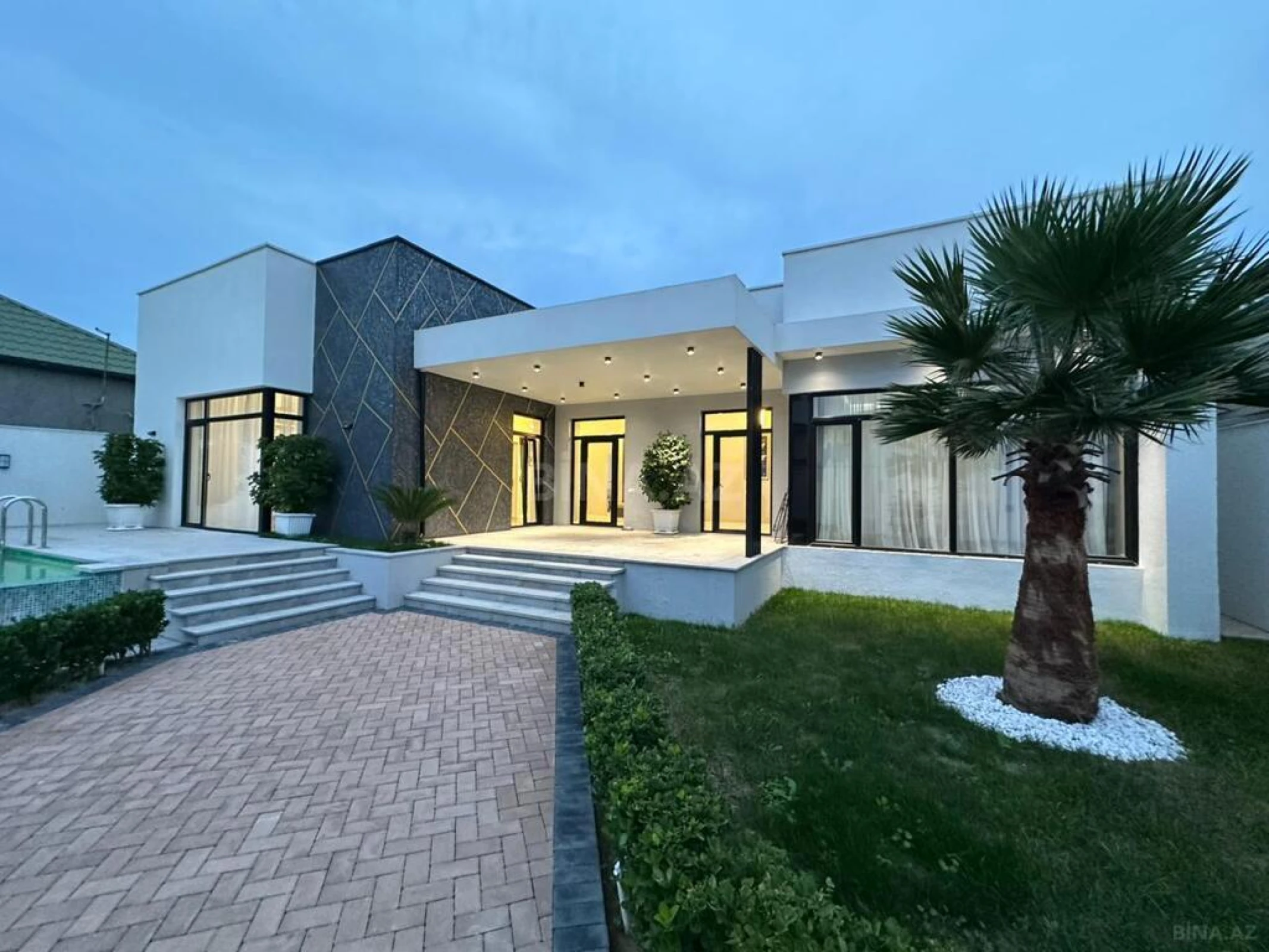 Satılır 4 otaqlı həyət evi 160 m²