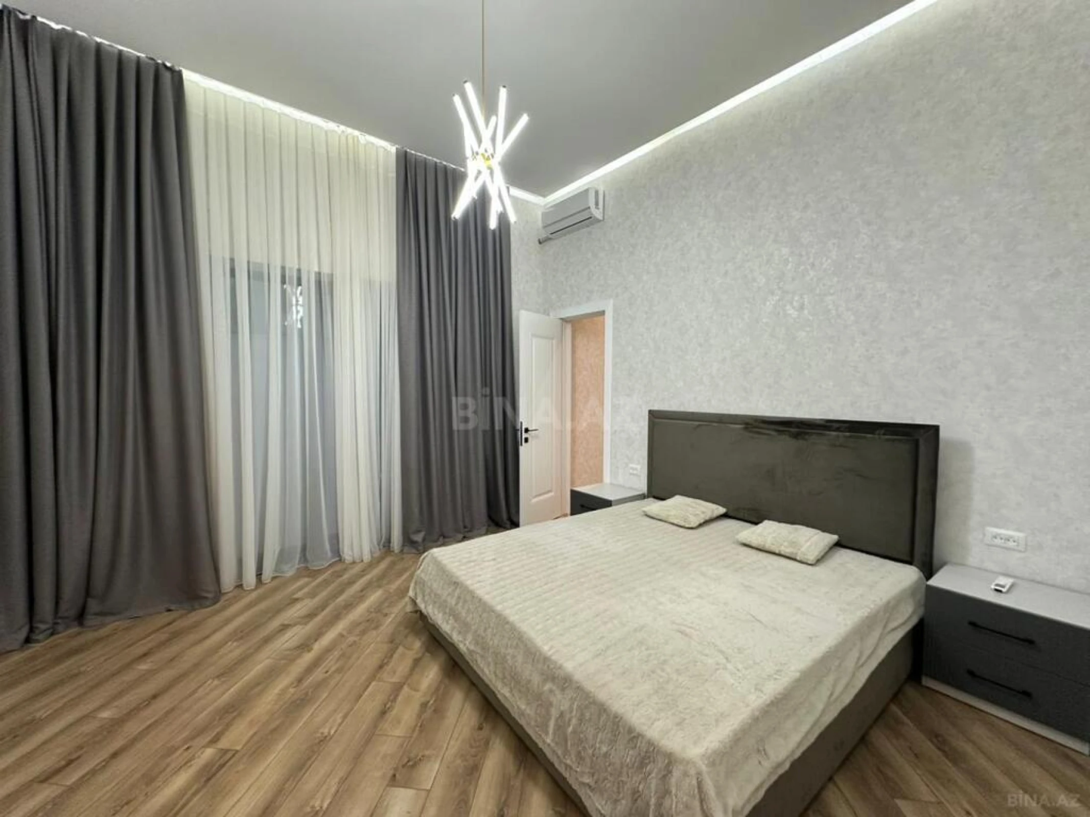 Satılır 4 otaqlı həyət evi 160 m²