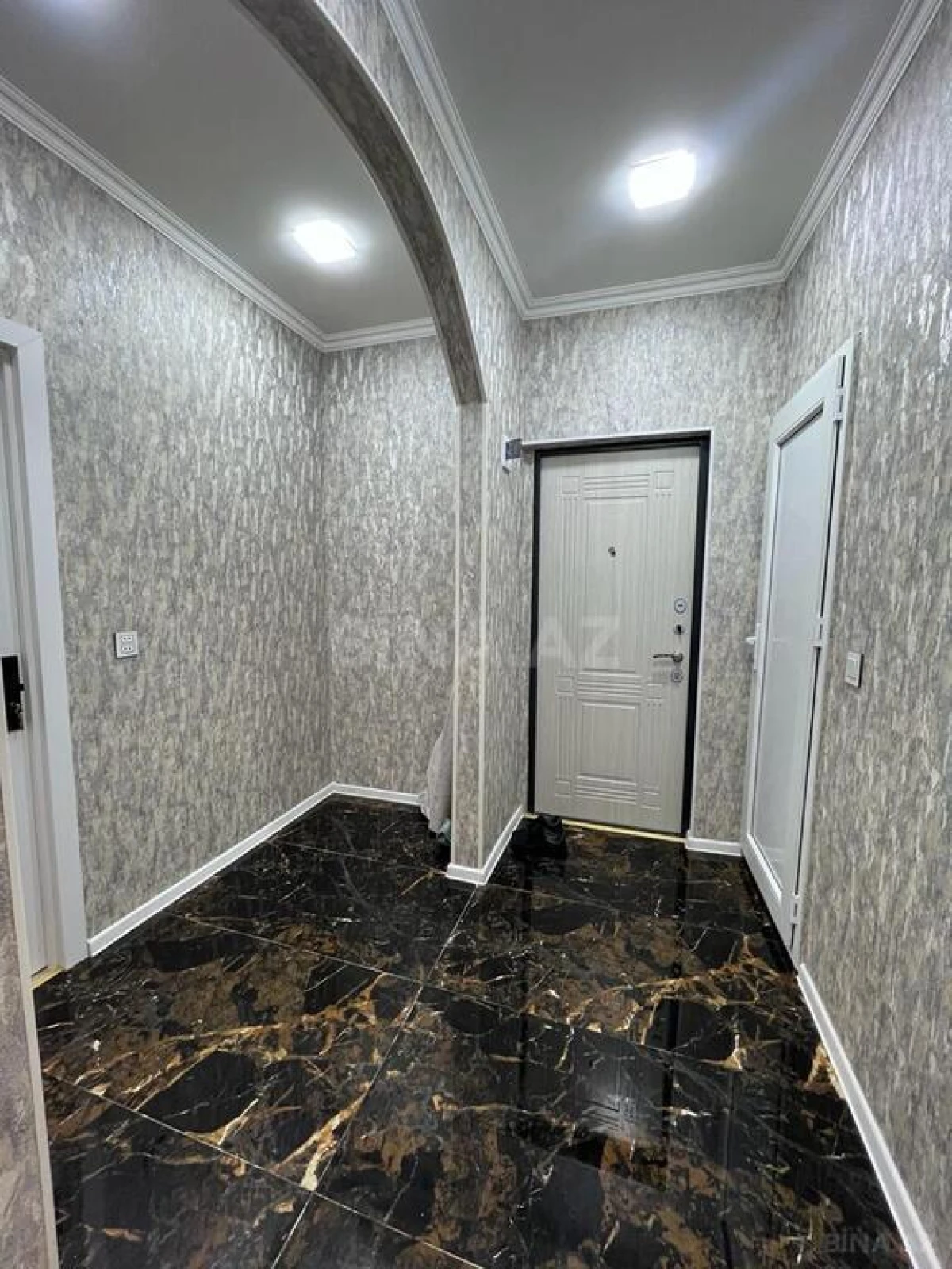 Satılır 3 otaqlı mənzil 68 m²