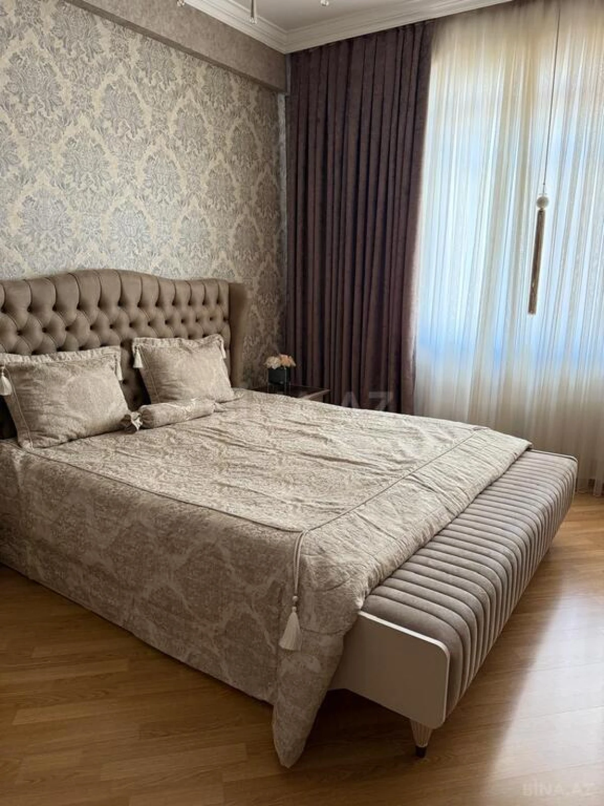 Satılır 3 otaqlı mənzil 110 m²