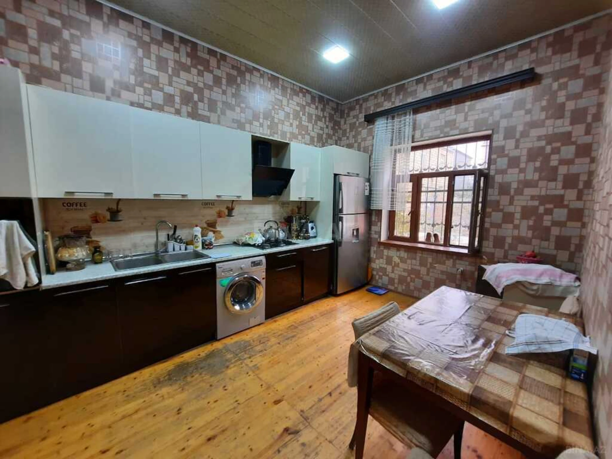 Satılır 4 otaqlı həyət evi 115 m²