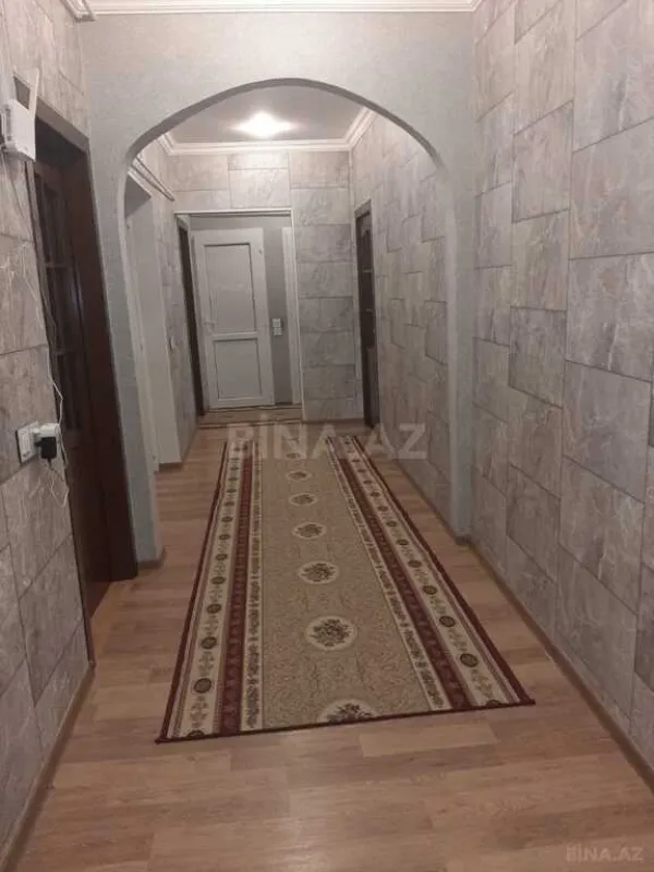 Satılır 4 otaqlı mənzil 100 m²