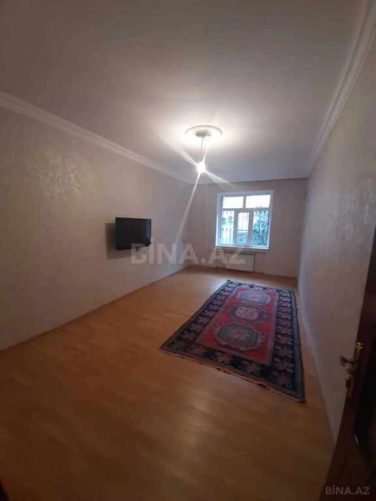 Satılır 4 otaqlı mənzil 100 m²