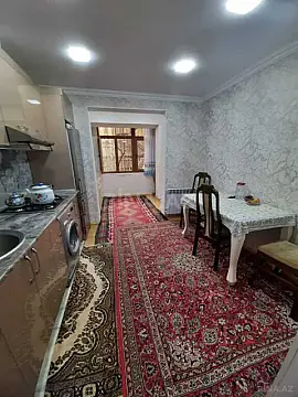 Satılır 4 otaqlı mənzil 100 m²