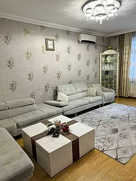 Satılır 3 otaqlı mənzil 95 m²