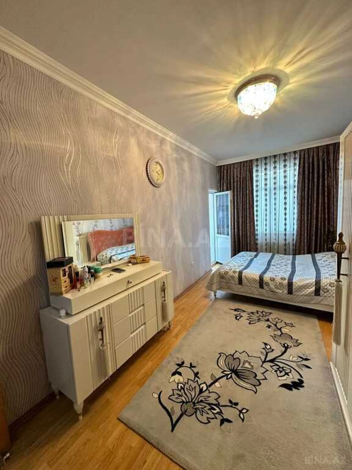 Satılır 3 otaqlı mənzil 95 m²