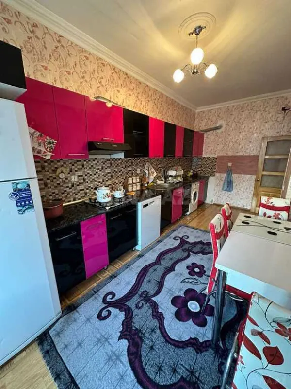 Satılır 3 otaqlı mənzil 95 m²
